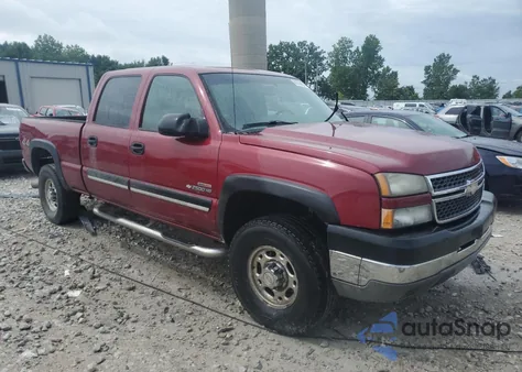 2005 Chevrolet Silverado K2500 Heavy Duty from USA, damaged, VIN 1GCHK23285F953677